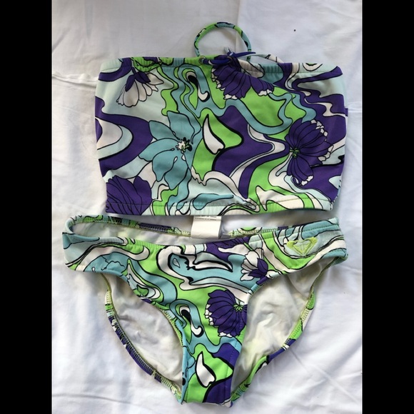 ROXY(quiksilver) Other - Kid floral two piece swimming suit.